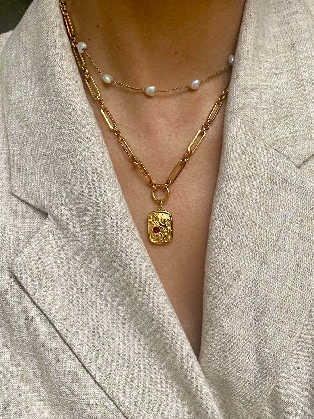 18K Gold Rectangle Pendant Necklace